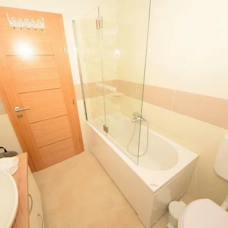 Luxury Penthouse With Jacuzzi In * 奥瑞比克