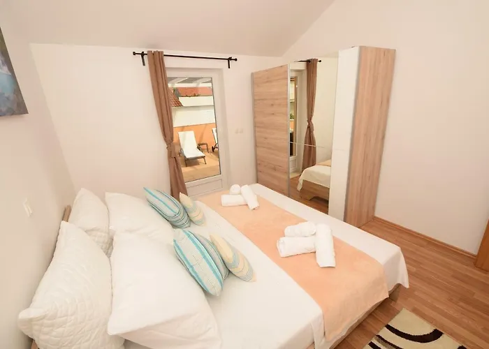 Luxury Penthouse With Jacuzzi In Διαμέρισμα *