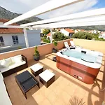 Luxury Penthouse With Jacuzzi In Orebic