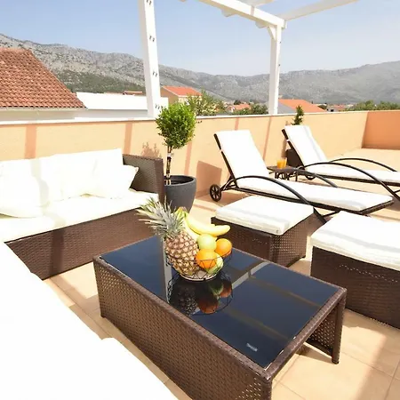 Apartman Luxury Penthouse With Jacuzzi In *