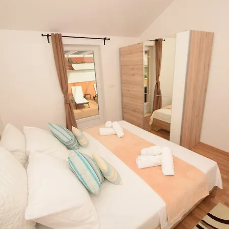 Luxury Penthouse With Jacuzzi In Apartament *