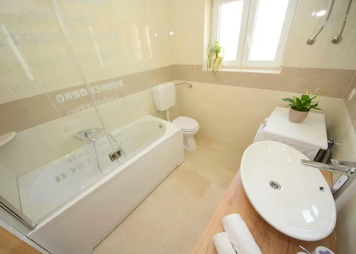 公寓 Luxury Penthouse With Jacuzzi In 奥瑞比克