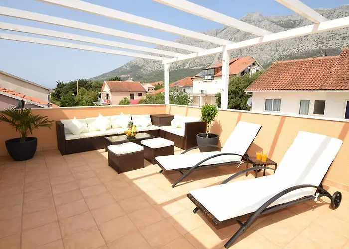 Luxury Penthouse With Jacuzzi In אורביץ