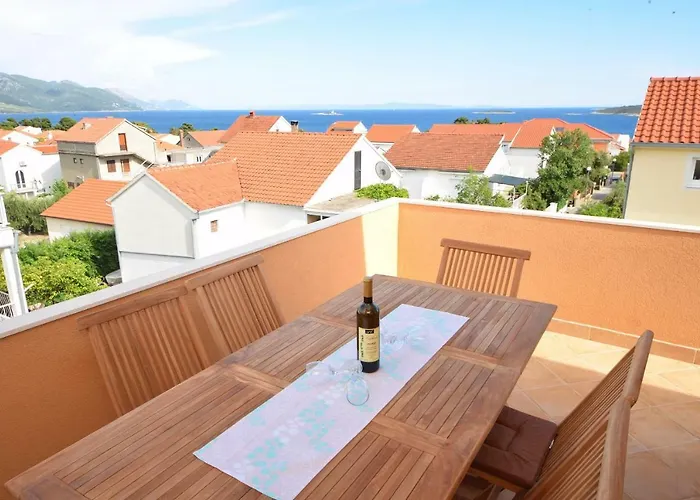 Luxury Penthouse With Jacuzzi In *